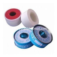 China 1&quot; Heftpflasterzinnplatten-Heftpflasterheftpflaster des x5m-Zinkoxids für chirurgischen Streifenbildungs- oder Tapinggebrauch fournisseur